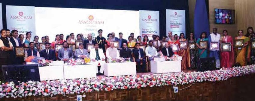 Educators and awardees at the Parentof Innovation Awards with ASSOCHAM branding